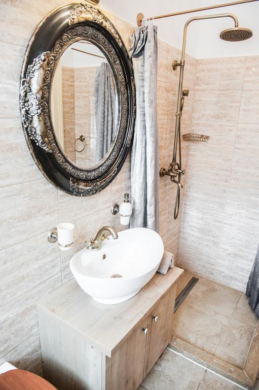 Brukenthal Central Apartments Сибиу Номер фото
