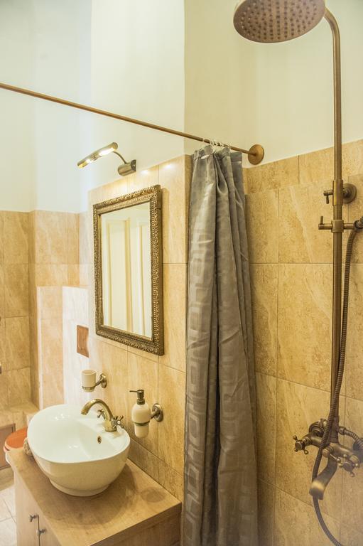 Brukenthal Central Apartments Сибиу Номер фото